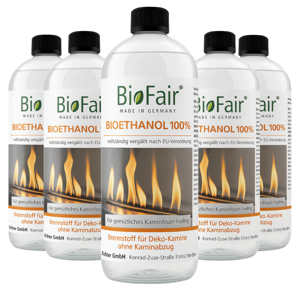 6 1-Liter Flaschen Bioethanol 100 % von BioFair mit schwarzem Deckel und Flammenmotiv als Brennstoff für Ethanolkamine.